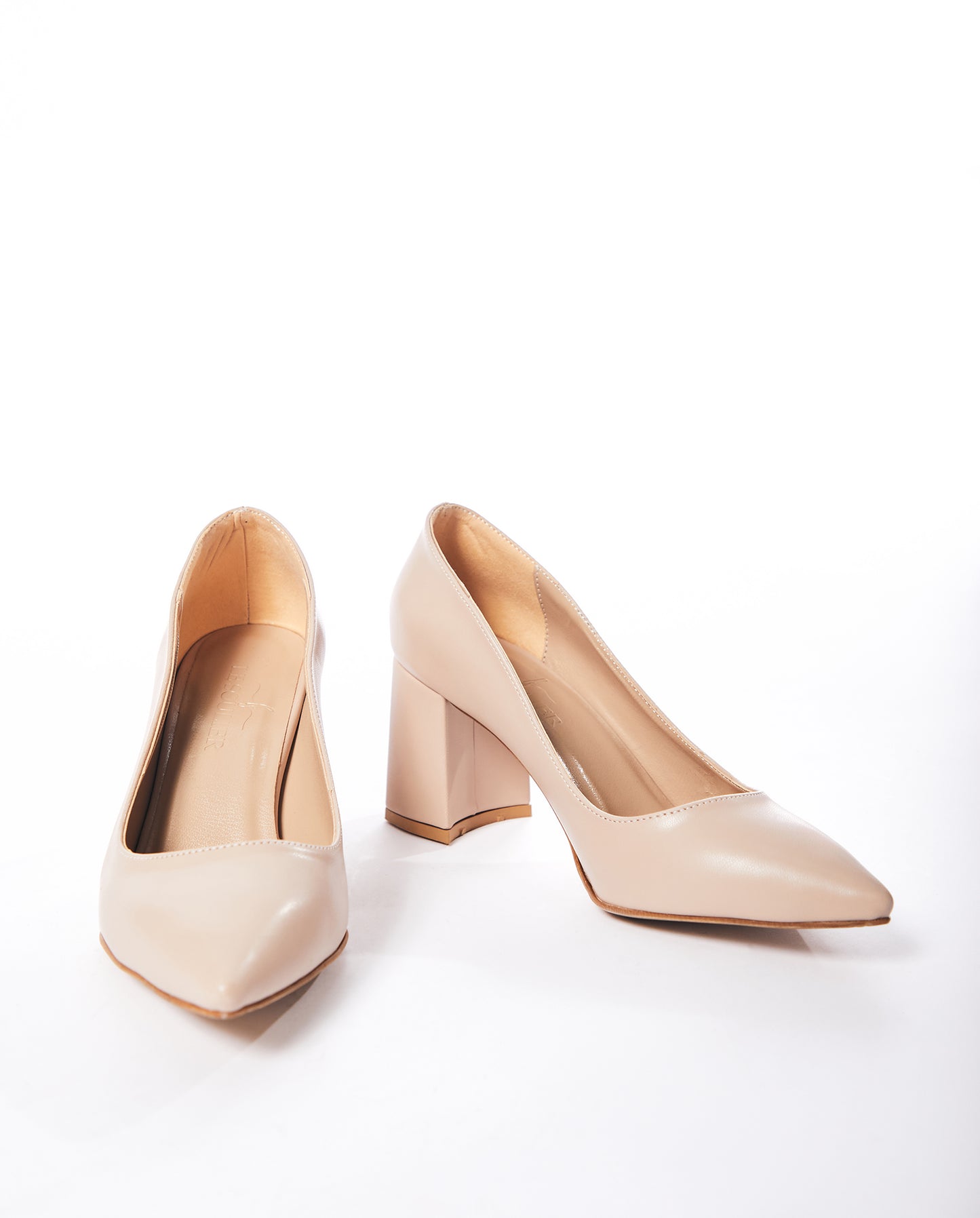 LE-24 Nude pointed-toe block heels
