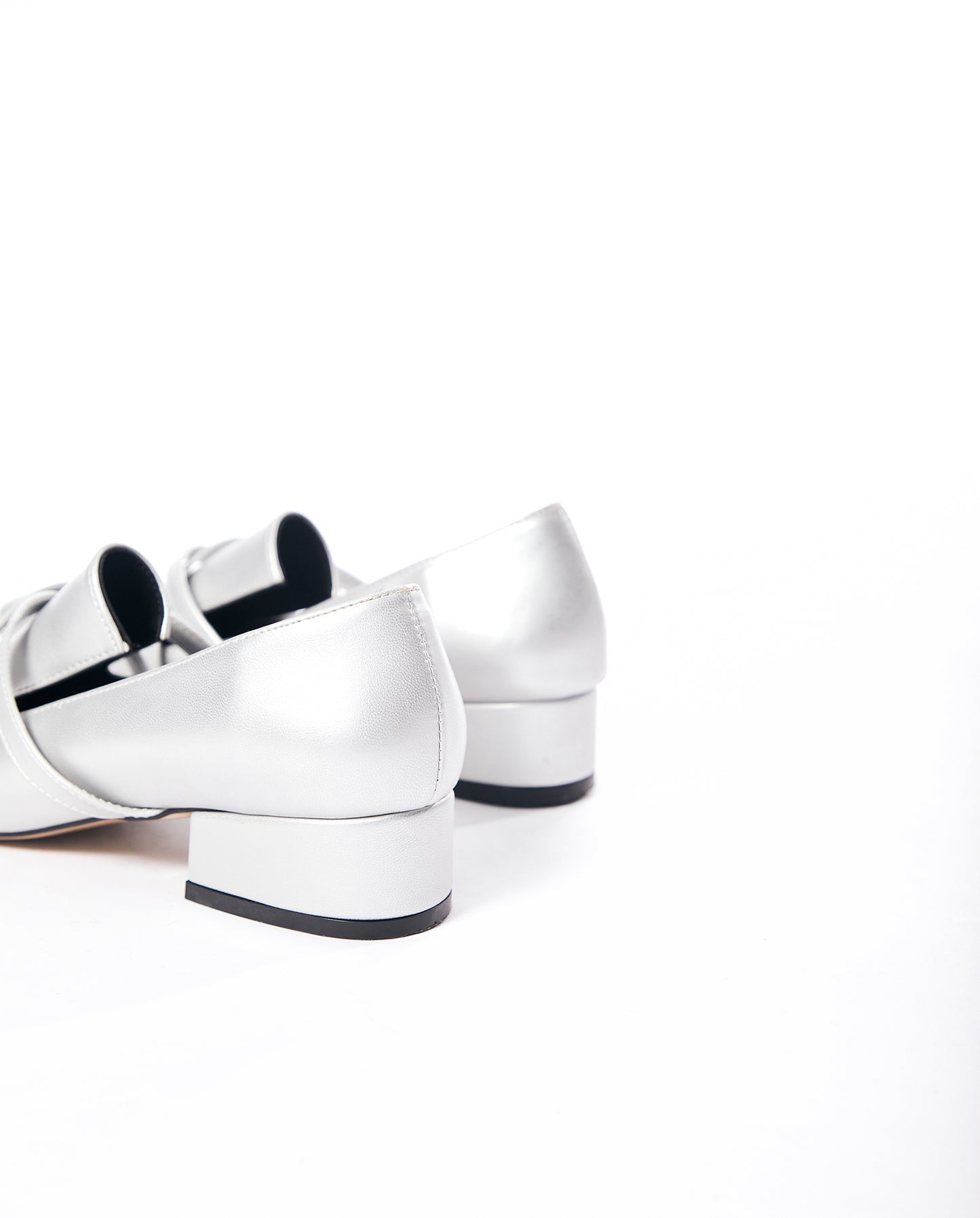 LE-17 Silver Block Heel