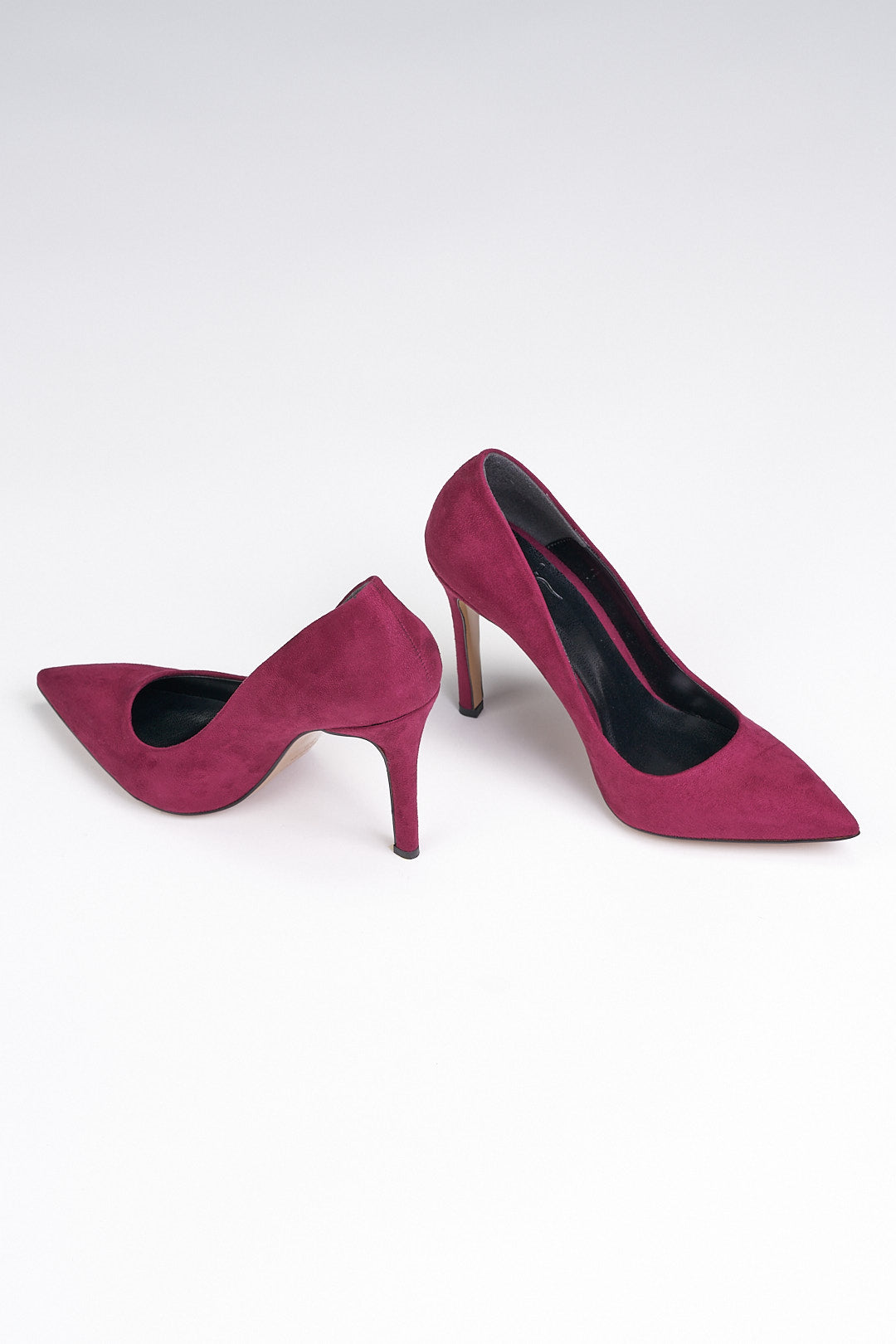 LE-04 Power Platform Heels