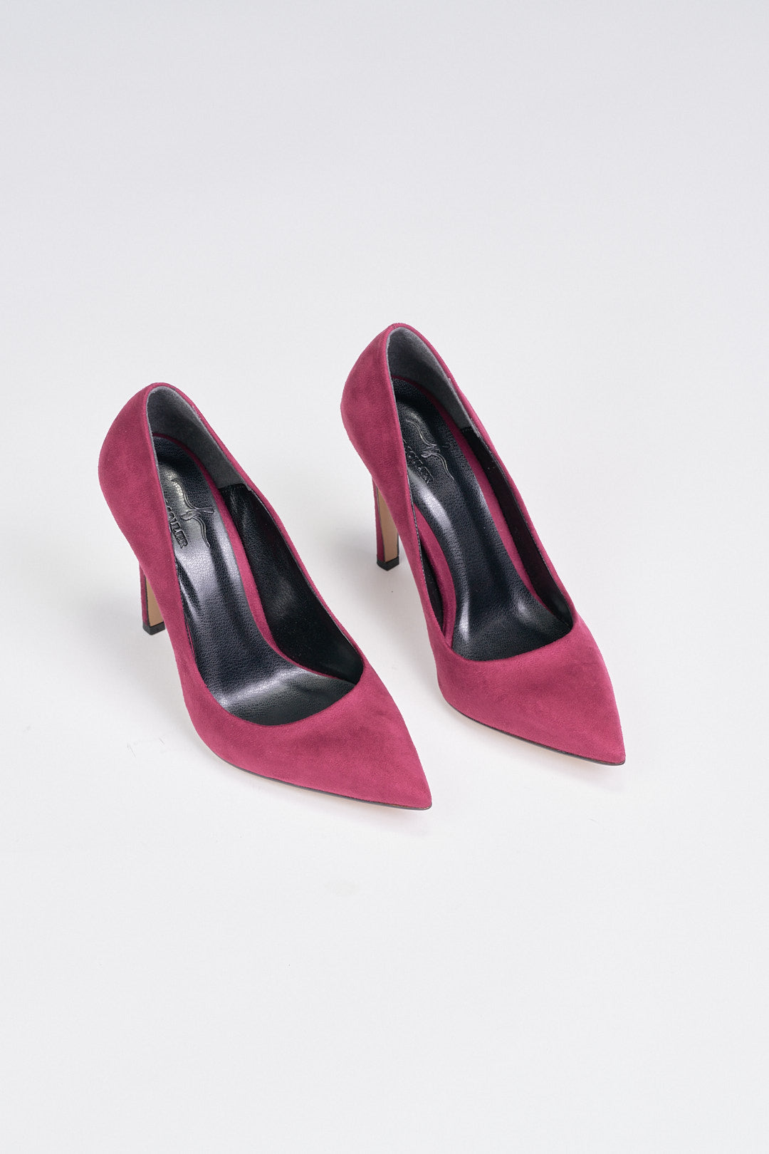 LE-04 Power Platform Heels